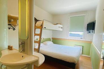 בית מלון כפרי Ibis Budget Noyon