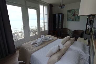 ホテル Les Fregates