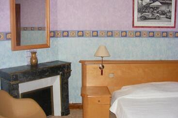 בית מלון כפרי Les Lilas Des Deux Ponts