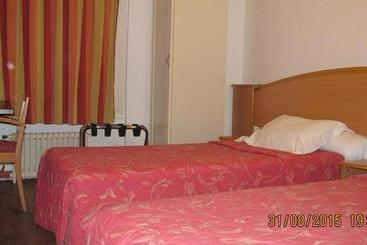 هتل Pictav Hôtel