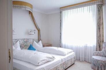 צימר Villa Adolphine