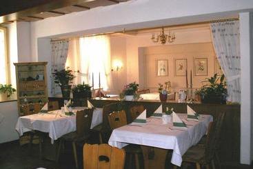 هتل Gasthof Hirschen