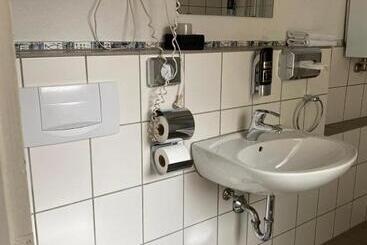 هتل Restaurant Frankenturm