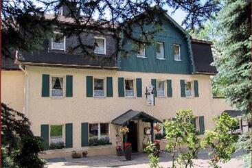 ホテル Zur Edlen Krone