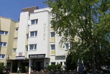 Martins Klause Airport Messe Hotel   Self Check In