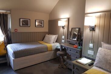 مبيت وإفطار Bull