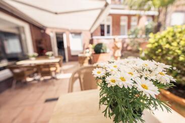 هتل Busche Am Dom