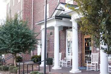 Отель The Mayton