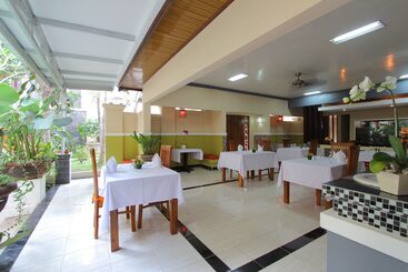 בית מלון כפרי The Sesari Jimbaran