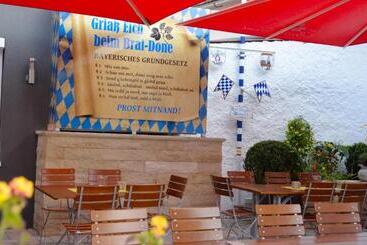 فندق Zum Bräu Toni
