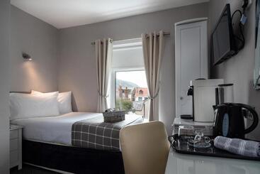 Bed and Breakfast Pebble House