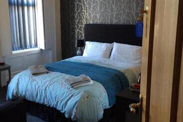 Bed and Breakfast Princes House In The Walled City