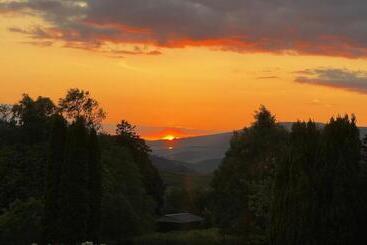 مبيت وإفطار Springburn Farmhouse