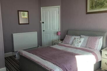 민박 The Coventry Guest House