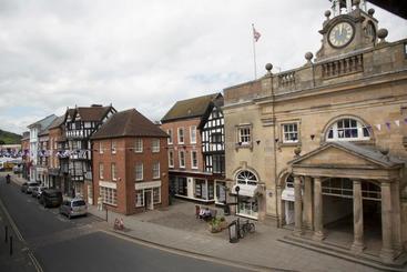 تختخواب و صبحانه The Town House Ludlow