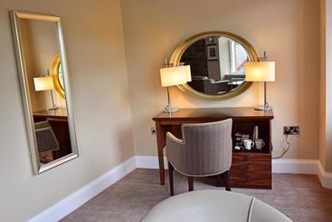 تختخواب و صبحانه The Townhouse Aberfeldy   Rooms & Breakfast