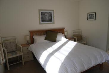 Hare & Hounds Bed & Breakfast