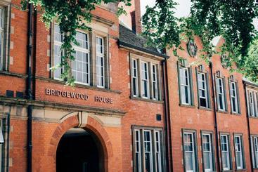 هتل Bridgewood House