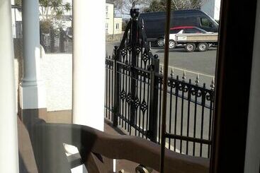 Отель The Anchorage