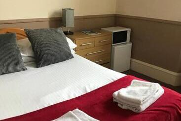 فندق The Banks Of Ury