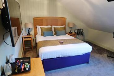 בית מלון כפרי The George At Baldock