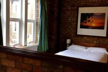 فندق The Jericho