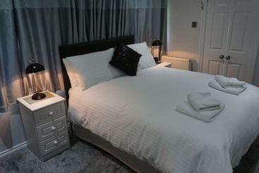 Pennyburn B&b