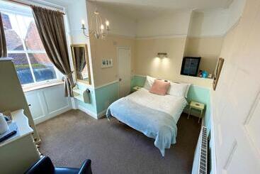 ベッドアンドブレックファースト Bayliss Hall Guesthouse