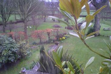 Buckley Farmhouse B & B