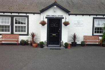 مبيت وإفطار Prince Charlie's Cottage