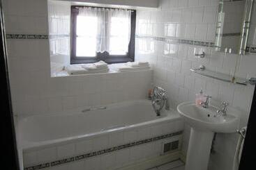 צימר The Crosskeys Inn