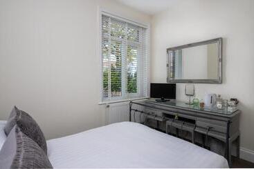 تختخواب و صبحانه The Dartmouth Boutique B &b