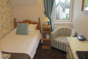 Hillside Bed & Breakfast