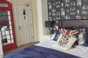 בית מלון כפרי The Dudley