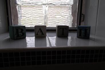 酒店 The White Lion