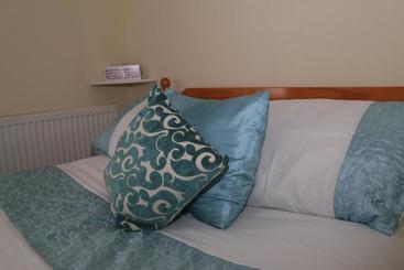Ladywood House Bed And Breakfast