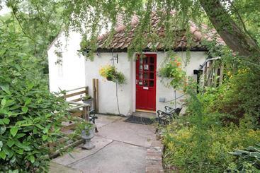 Ladywood House Bed And Breakfast