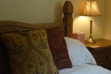 Middle Woodbatch B&b