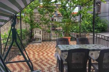 هاستل Eka Guest House