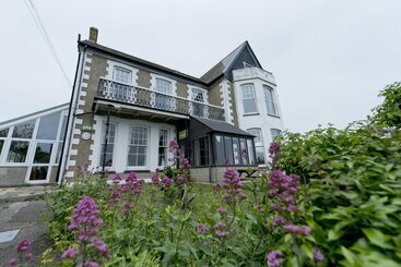Yha Coverack   Hostel