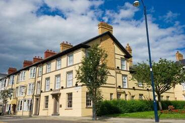 住宿加早餐 Four Seasons