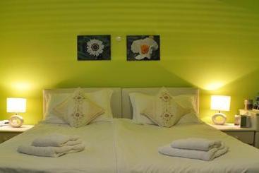 住宿加早餐 Garfield Lodge