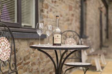 住宿加早餐  The Pines At Eastleigh   3 Cottages