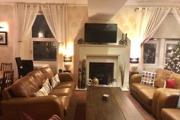 בית מלון כפרי The Arrandale