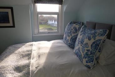 Bed and Breakfast Inglewood Boutique Rooms With Self Catering