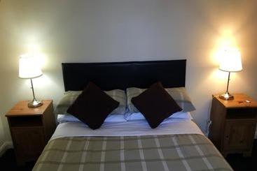 Redbeck Motel