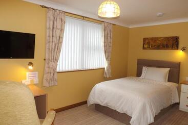 The Laurels Bed & Breakfast Lodge