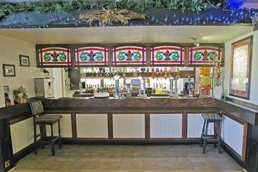 Tollgate Hotel And Leisure