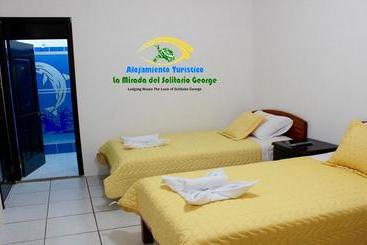 هاستل Hostal La Mirada Del Solitario George