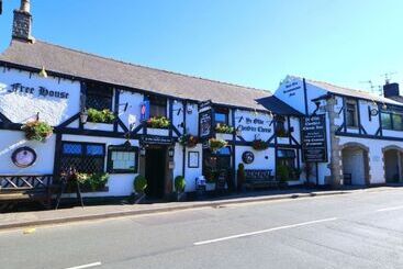 민박 Ye Olde Cheshire Cheese Inn